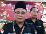 Ketua-KPU-Riau-Rusidi-Rusdan-di-kantor-kpu.jpg