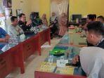 Ketua_DPC_Granat_Kabupaten_Inhu_Beri_Pengarahan_Perangkat_Desa_Kelawat.jpg