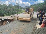 Kondisi_Terkini_Jalan_Amblas_KM_91_Kampar_Riau_Diperkirakan_Bisa_Dilalui_Besok.jpg