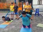 Lifter-angkat-besi-Riau-sedang-menjalani-latihan.jpg