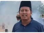 Mat-Yasin-bangun-jalan-desa.jpg