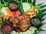 Menu-Ayam-Baper-khas-Pekanbaru.jpg