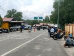 Para-sopir-angkutan-di-Pelabuhan-RoRo-Bengkalis-membubarkan-diri.jpg