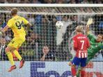 Penjaga-gawang-Ivan-Provedel-cetak-gol-di-gawang-Atletico.jpg