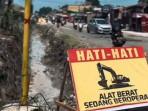 Perbaikan Jalan Suka Karya Batas Pekanbaru-Kampar Dimulai. Tahap Awal dari Drainase