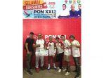 Petinju-Riau-Ingatan-Ilahi-bersama-jajaran-pelatih-dan-official-lainnya.jpg