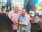 Prabowo-dan-Ganjar-pakai-baju-kotak-kotak.jpg