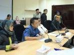 RDP-DPRD-Inhil-dengan-mahasiswa-dan-Pemkab-Inhil.jpg<pf>Anggota-DPRD-Inhil-mempertanyakan-kelangkaan-BBM.jpg<pf>mahasiswa-Inhil-gelar-demo-di-DPRD-Inhil.jpg<pf>Mahasiswa-gelar-Demo-di-DPRD-Inhil.jpg<pf>Satu-Anggota-DPRD-Inhil-mempertanyakan-tentang-kelangkaan-BBM-Subsidi.jpg