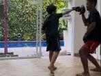 Rafathar-berlatih-bertarung-dengan-petarung-MMA.jpg