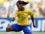 Shopee Satukan Dunia Olahraga dan Belanja dengan Hadirkan Ronaldinho dalam Iklan Terbarunya