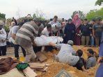 pekanbaru/Satu-dari-tiga-jenazah-korban-laka-maut-di-Jalan-Hangtuah-Kota-Pekanbaru.jpg