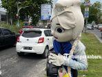 Cerita Pria Pengemis Berkostum Putri Kerajaan di Pekanbaru, Segini Penghasilannya per Hari