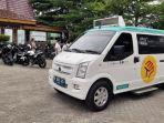 Satu-unit-feeder-listrik-tampak-berada-di-halaman-SMPN-42-Pekanbaru-dalam-peluncuran-uji-coba.jpg