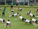 Sejumlah-pemain-Timnas-U22-Indonesia-melakukan-latihan.jpg