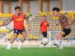 Skuad-PSPS-Pekanbaru-menjalani-latihan-Kamis-1322025.jpg