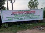 Spanduk-liar-kekecewaan-terhadap-Suhardiman-Amby.jpg