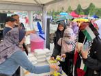 Stand-Konsulat-Malaysia-Pekanbaru-di-arena-car-free-day-Kota-Pekanbaru.jpg