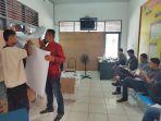 Suasana-rekapitulasi-suara-di-dua-panel-di-aula-Kantor-Camat-Tambusai-Utara-ok.jpg