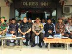 Wakil-Ketua-DPRD-Inhil-reben.jpg<pf>Wakil-Ketua-DPRD-Inhil-foto-bersama-dengan.jpg<pf>Wakil-Ketua-DPRD-Inhil-meninjau-apel-gelar-pasukan.jpg<pf>Wakil-Ketua-DPRD-Inhil-Andi-Rusli.jpg