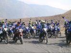 Yamaha-menggelar-aktivitas-bLU-cRU-dengan-motor-WR-155-R.jpg