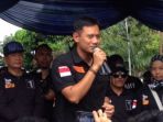agus-yudhoyono-berorasi-di-depan-warga-pisangan-timur_20170201_192106.jpg