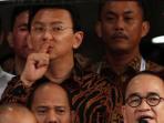 ahok-usai-diperika-di-mabes-polri_20161108_064622.jpg