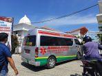 ambulans-masuk-ke-ais-pekanbaru.jpg