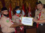 anggota-pramuka-pemenang-lomba-berkarya-dari-rumah-terima-hadiah-uang-tunai-dari-kwarda-riau.jpg