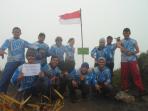 anggota-tru-di-puncak-gunung-talang_20160105_154549.jpg