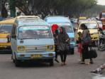 angkot-oplet-turun-ongkos.jpg