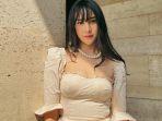 anya-geraldine-6507i64.jpg
