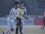 arema-fc-hancurkan-persiraja.jpg