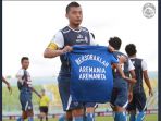 arema-vs-bali-united-go-jek-liga-1_20181020_171923.jpg