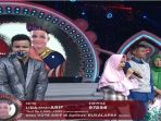 arif-lida-asal-sumbar-bernyanyi-bersama-keluarga_20180321_070150.jpg