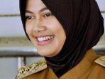 asmin-laura-hafid-bupati-termuda-yang-cantik-dan-manis-usia-36-tahun-kekayaan-rp-9-m.jpg