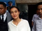 atiqah-asiholan-bersama-kuasa-hukum-ratna-sarumpaet-insang-nasrudin_20181107_071157.jpg
