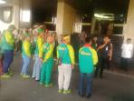 atlet-peraih-emas-menunggu-di-kantor-gubernur-riau_20160930_170437.jpg