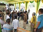 azis-zaenal-mengikuti-gladi-resik-penabalan-sultan-kampa_20180325_222749.jpg