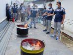 bakar-barang-bukti-di-lapas-bagansiapiapi.jpg