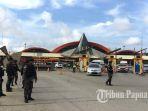 bandara-sentani-dijaga-ketat-pasca-penyerangan-usai-penangkapan-gubernur-papua-lukas-enembe.jpg