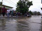 banjir-mulai-surut-sekitar-pukul-1000-wib.jpg