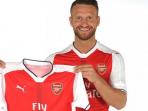 bek-anyar-arsenal-shkodran-mustafi_20160831_081135.jpg