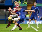 bek-chelsea-marcos-alonso-tengah-mencetak-gol.jpg
