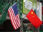 bendera-amerika-serikat-dan-china-bergandeng.jpg