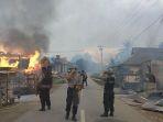 bentrok-buton-bakar-puluhan-rumah.jpg
