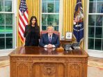 bintang-reality-show-tv-kim-kardashian-dan-presiden-as-donald-trump_20180531_120430.jpg