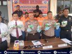 breaking-news-polisi-dan-bea-cukai-di-riau-tangkap-kurir-narkoba-merek-doraemon-berat-10-kilogram.jpg