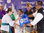 BRI Peduli Salurkan Bantuan 1.000 Paket Sembako hingga Renovasi Pura di Desa Adat Soka