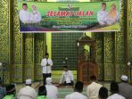 bupati-harris-lepas-jemaah-calon-haji-pelalawan_20170827_164244.jpg