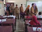 bupati-harris-tinjau-unbk-smp-2019.jpg